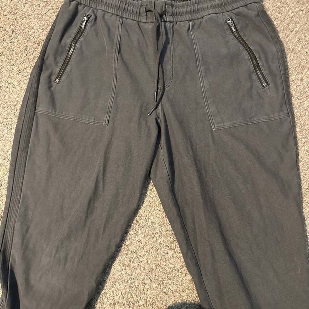 Athleta Farallon Jogger Size 8 Gray Pull On Zip Pockets